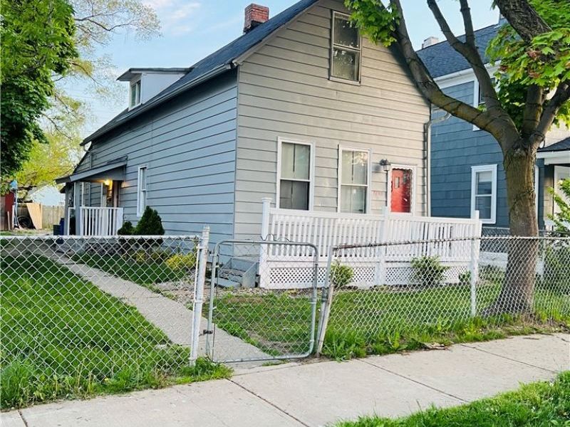 7605 Lawn Avenue, Cleveland, OH 44102 Photo 6