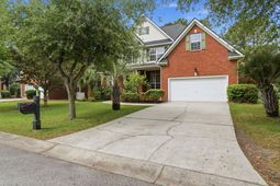2779 Waterpointe Circle photo 4