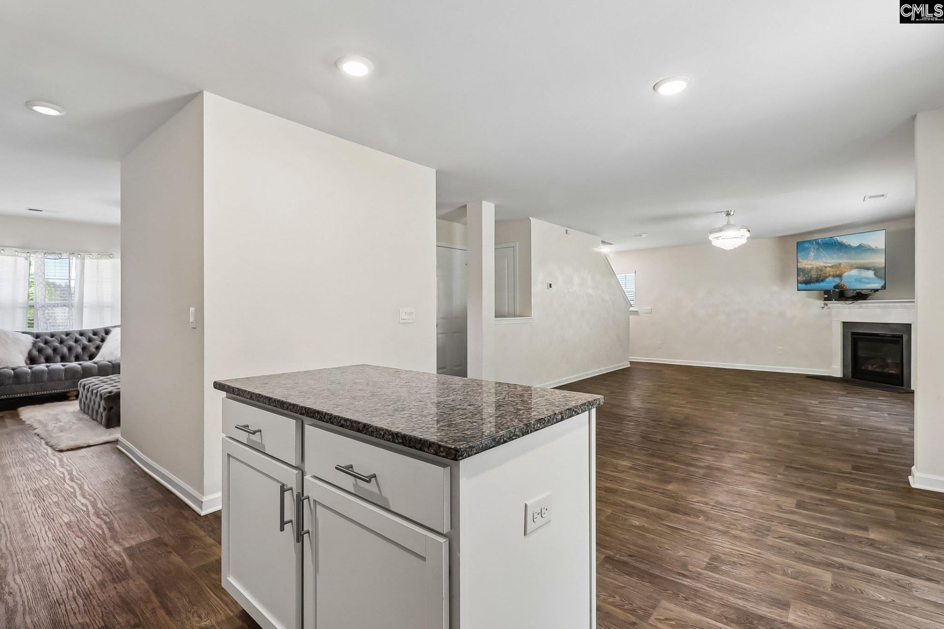 2447 Newberry Landing Circle Photo 12