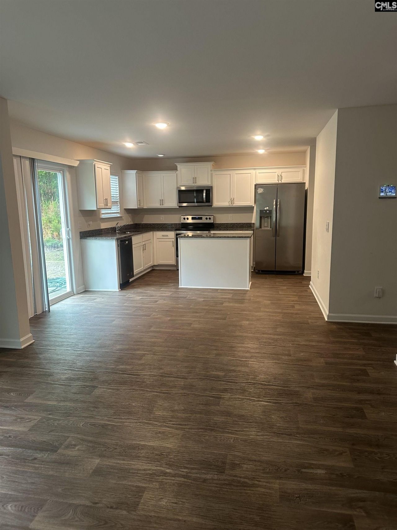 2447 Newberry Landing Circle  Photo 5