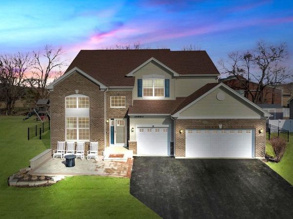 14860 W Carver Crossing, Manhattan, IL 60442