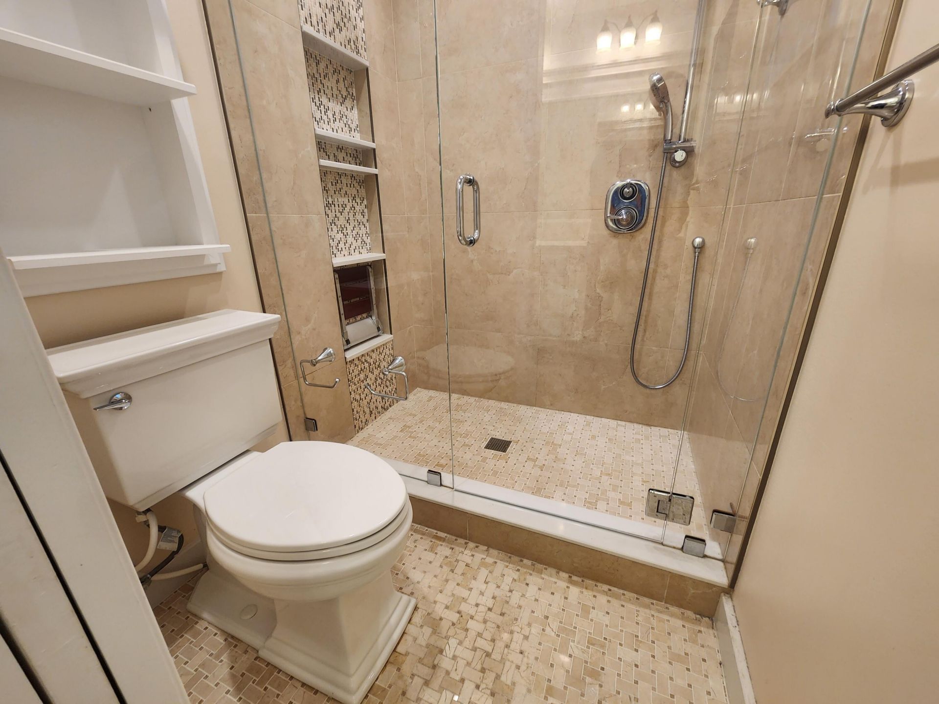 250 E Riverbend Drive, Sunrise, FL 33326 Photo