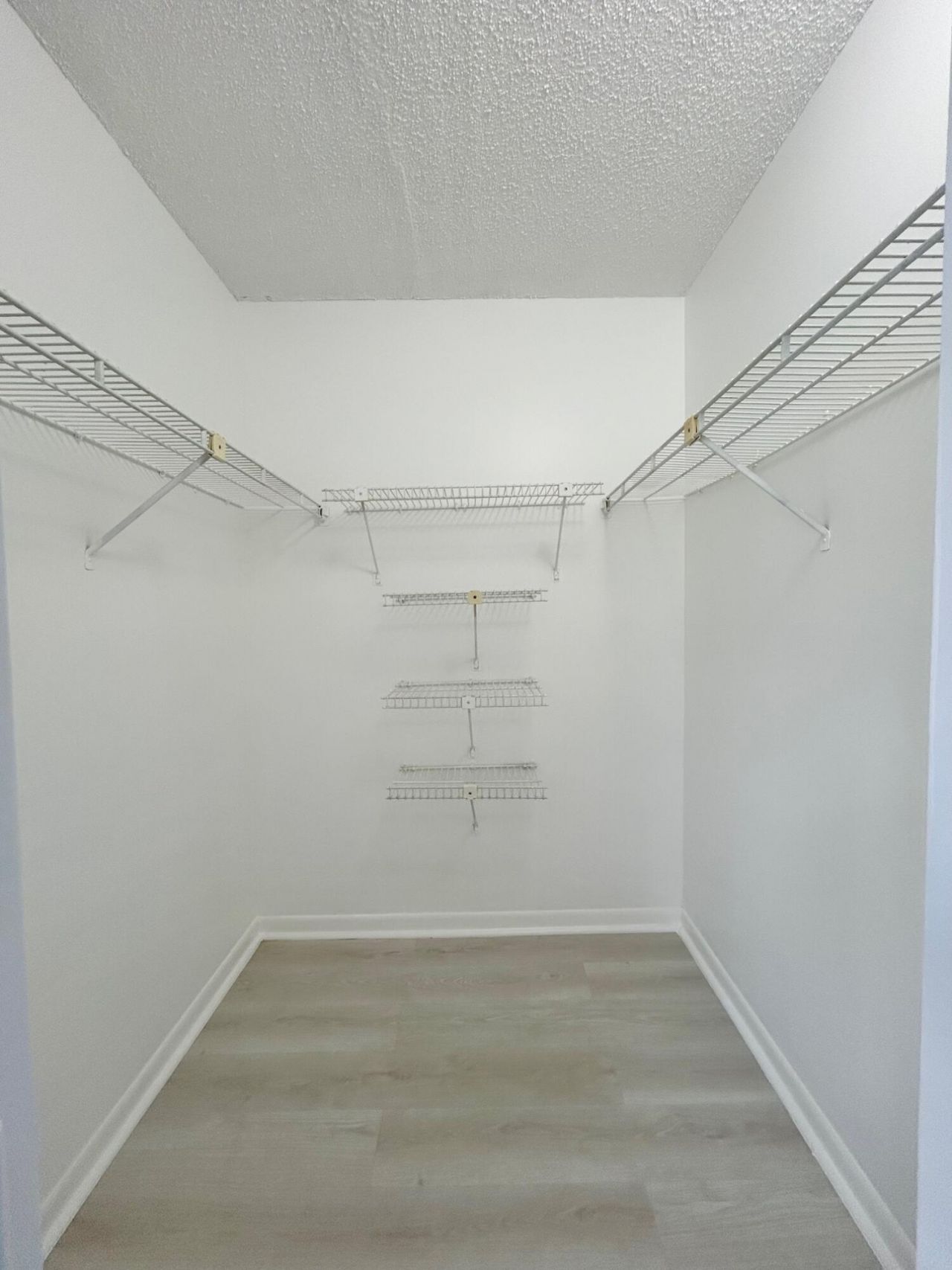 102 Lake Pine Circle, Unit D-1, Greenacres, FL 33463 Photo
