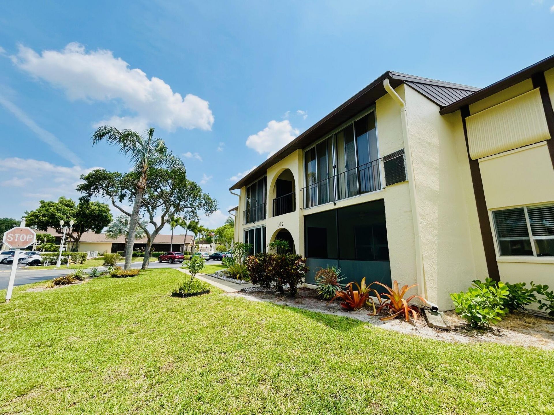 102 Lake Pine Circle, Unit D-1, Greenacres, FL 33463 Photo