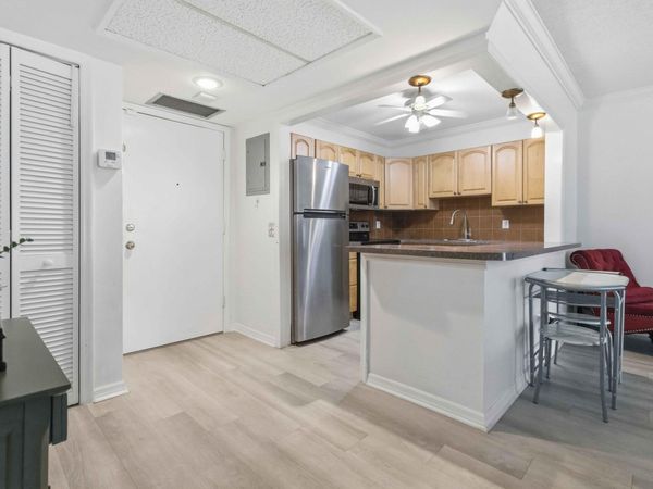 259 S Cypress Road, Unit 506, Pompano Beach, FL 33060