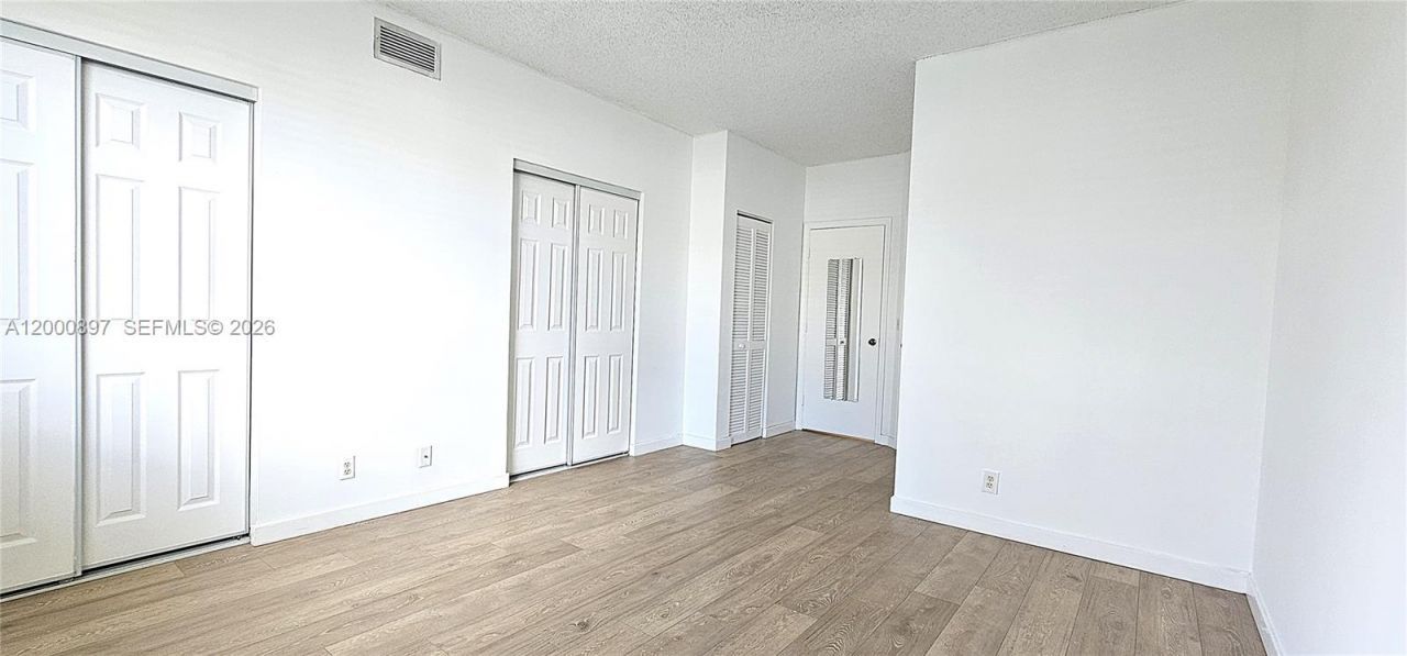 46 Simonton Cir , Weston, FL 33326 Photo