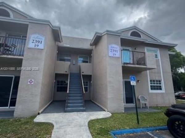 2391 NW 96th Ter , Unit 19P, Pembroke Pines, FL 33024