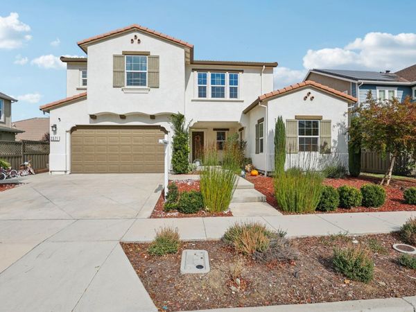 2371 Rio Grande Dr, Tracy, CA 95377