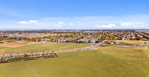 2371 Rio Grande Dr, Tracy, CA 95377 Photo