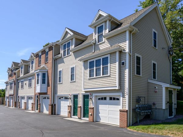 1148 Bedford St, Abington, MA 02351
