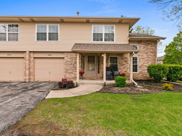 9348 Meadowview Drive, Orland Hills, IL 60487