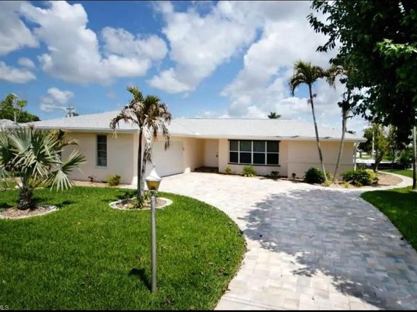 107 SW 58th TER, CAPE CORAL, FL 33914