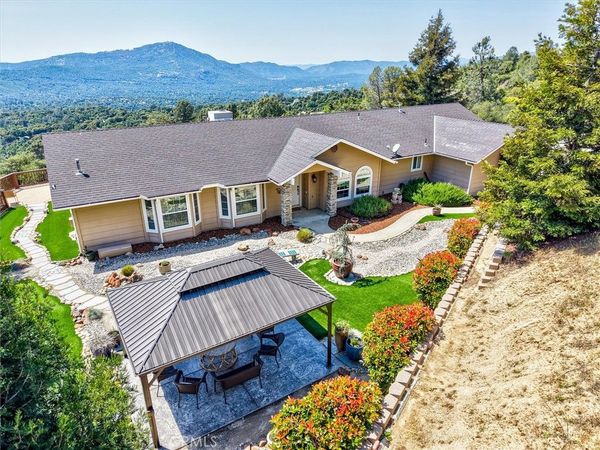 39380 Suncrest Court, Oakhurst, CA 93644