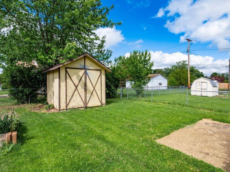214 W Shields Street , Newark, OH 43055 Photo 21