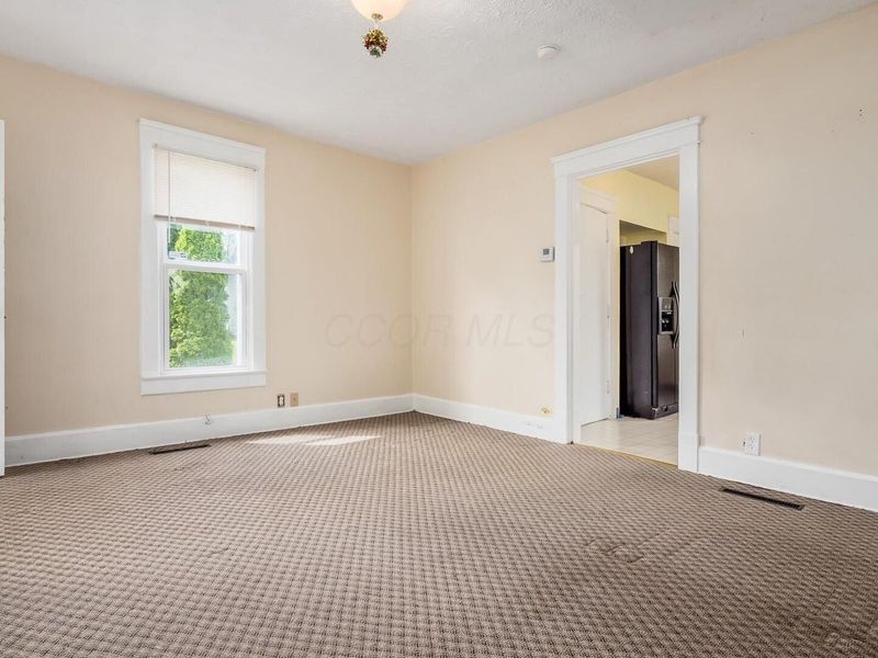 214 W Shields Street , Newark, OH 43055 Photo 7