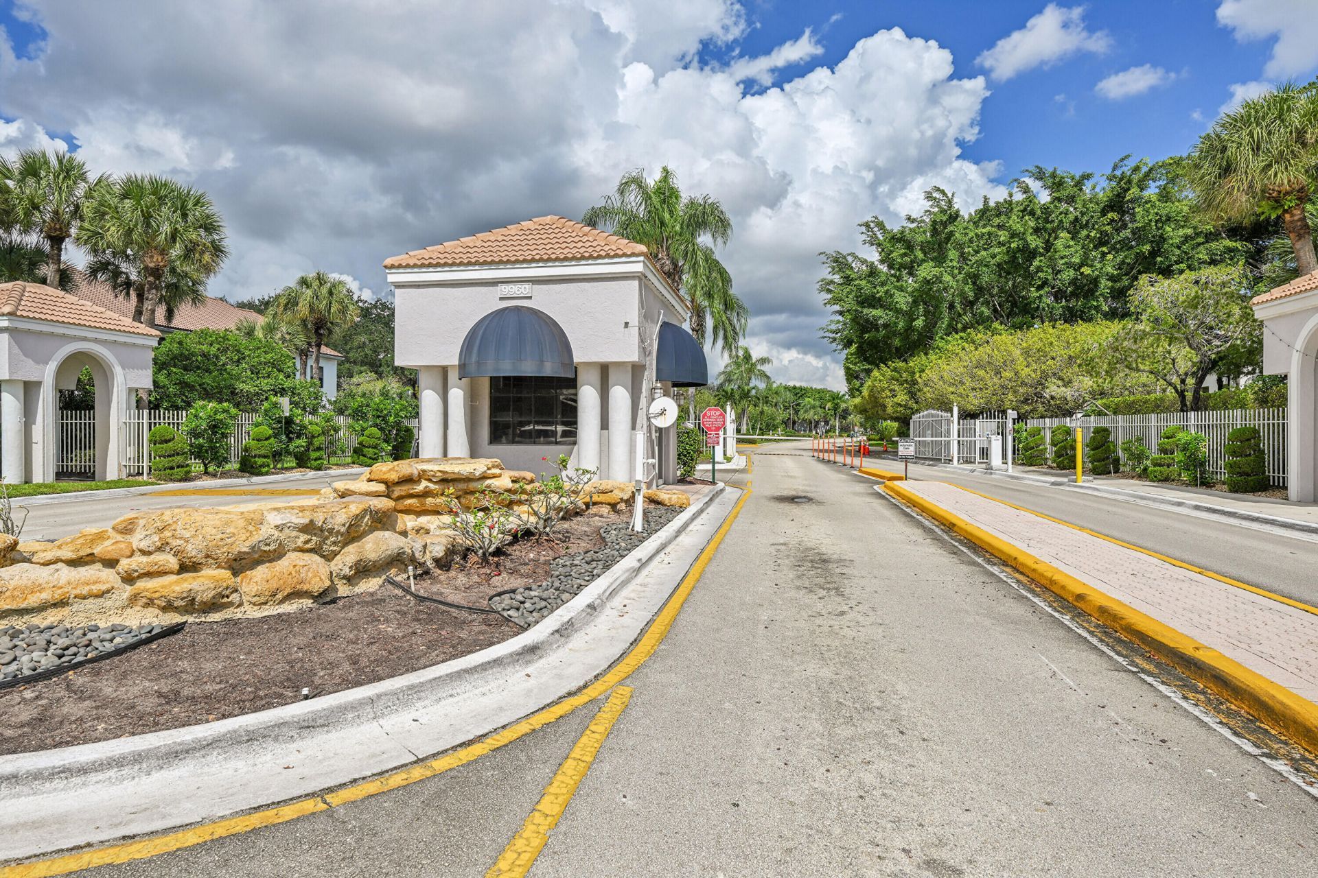 5379 Verona Drive, Unit H, Boynton Beach, FL 33437 Photo