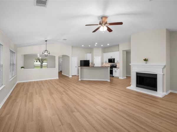 571 Reliance DR, Buda, TX 78610