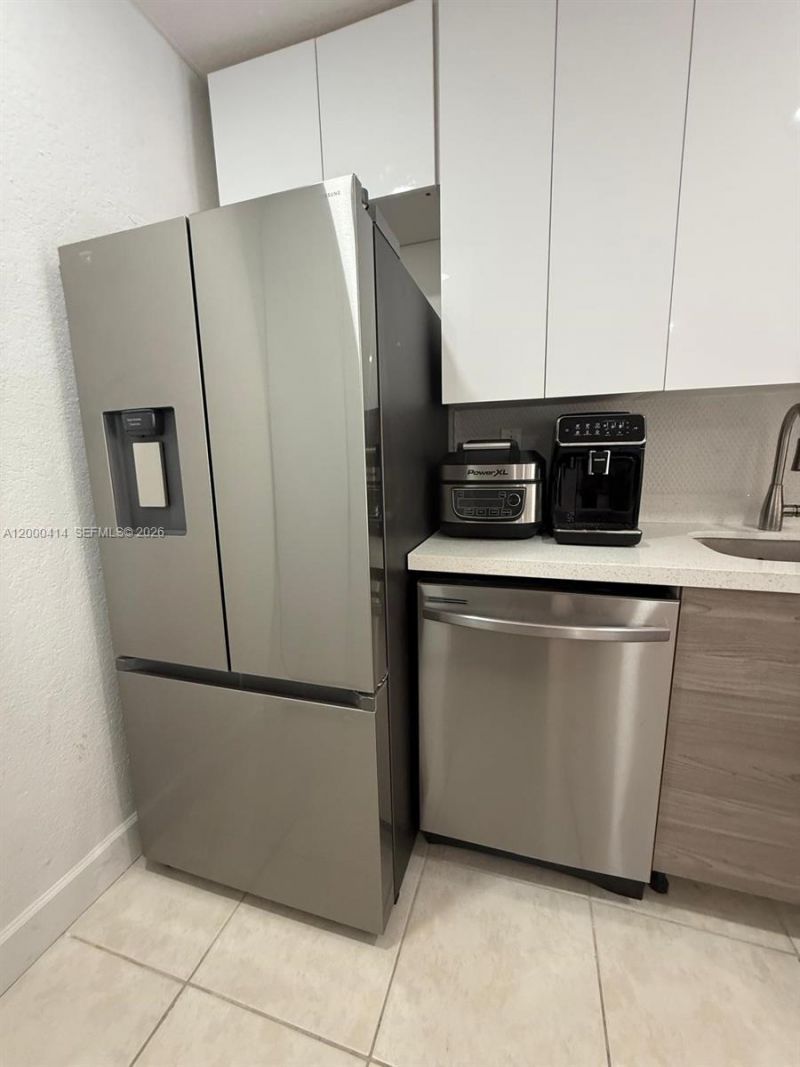 12105 NE 11th Pl, Unit 306, North Miami, FL 33161 Photo