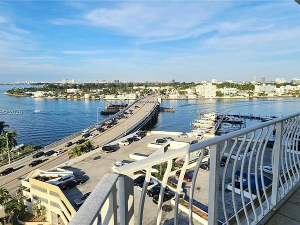 7601 E Treasure Dr , Unit 1411, North Bay Village, FL 33141