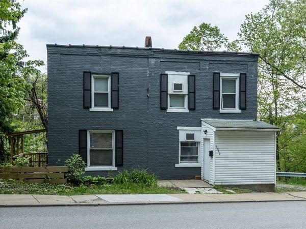 1320 Pioneer Ave, Pittsburgh, PA 15226