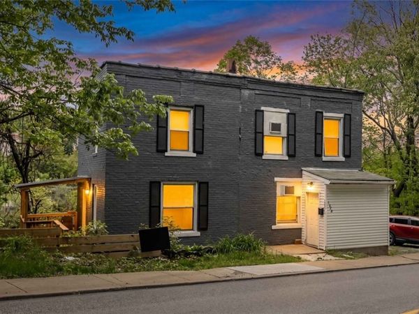 1320 Pioneer Ave , Pittsburgh, PA 15226
