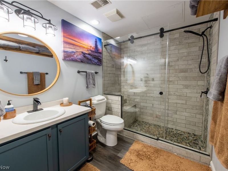 401 W Shoreline Drive, Sandusky, OH 44870 Photo 8