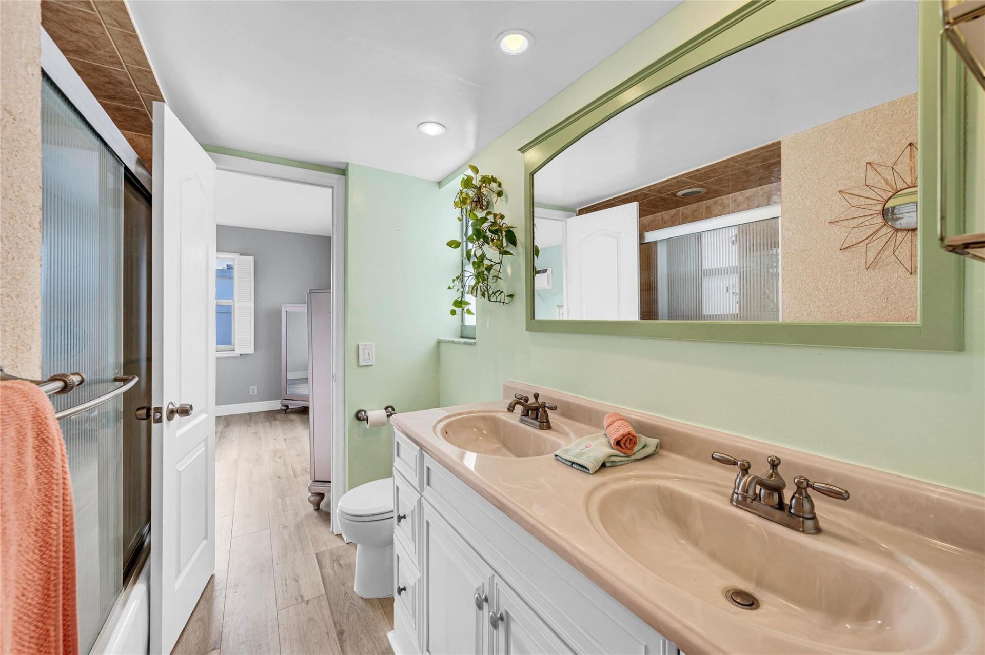 720 Orton Avenue, Unit 505, Fort Lauderdale, FL 33304 Photo