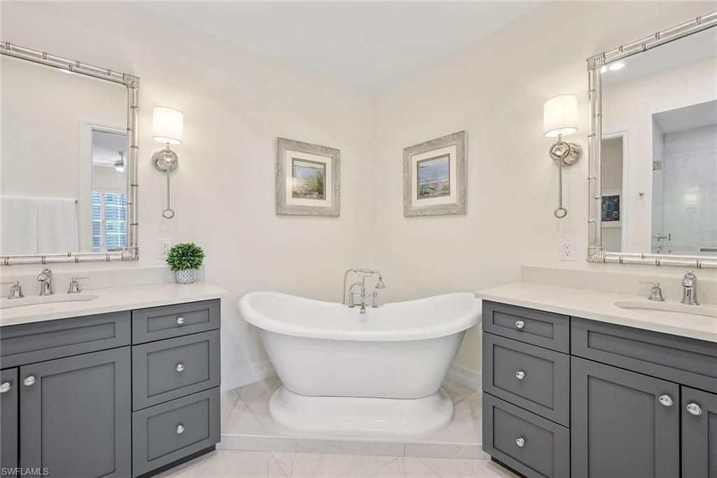 831 Sailaway Ln, Unit 104, Naples, FL 34108 Photo