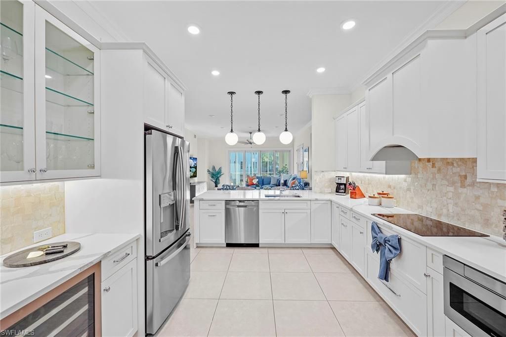 831 Sailaway Ln, Unit 104, Naples, FL 34108 Photo