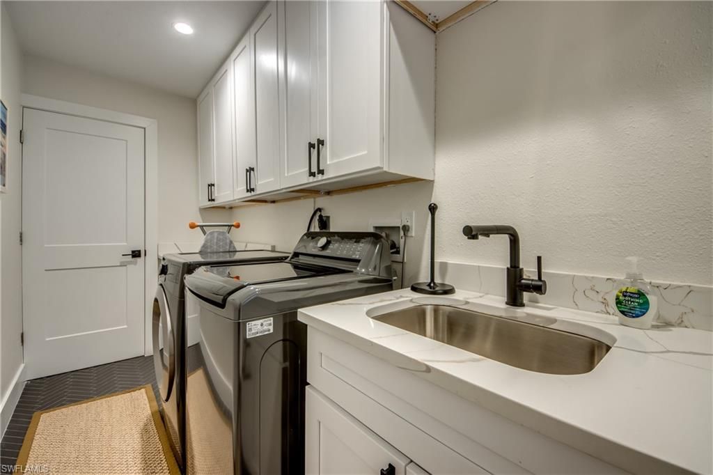 1022 Lindgren Blvd, Sanibel, FL 33957 Photo