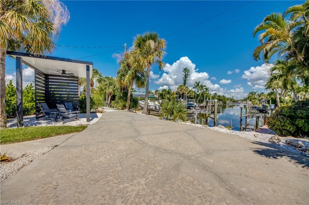 1022 Lindgren Blvd, Sanibel, FL 33957 Photo
