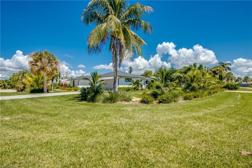 1022 Lindgren Blvd, Sanibel, FL 33957 Photo