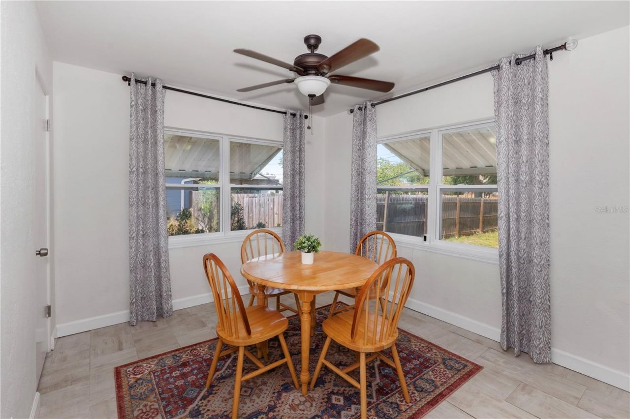 1717 Oxford Street N, Saint Petersburg, FL 33710 Photo