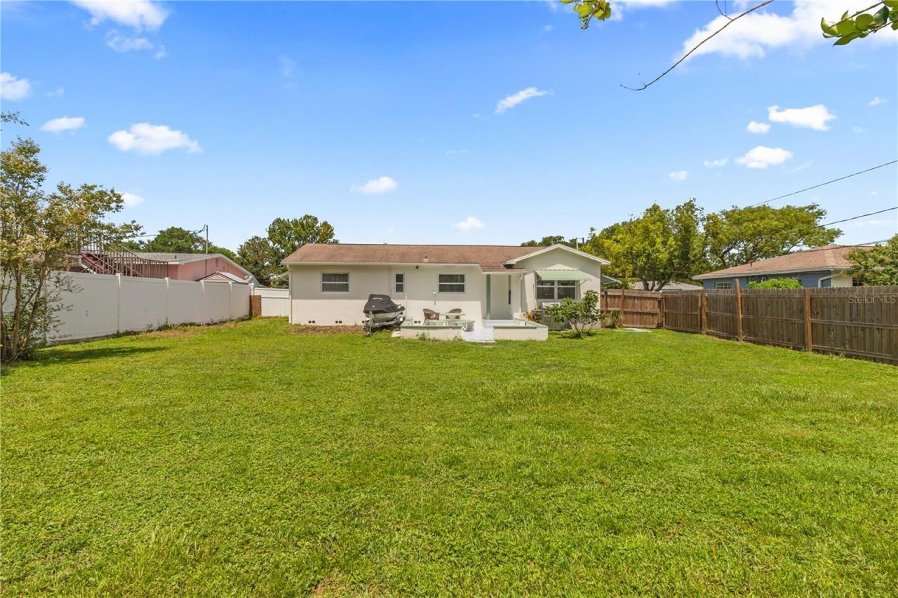 1717 Oxford Street N, Saint Petersburg, FL 33710 Photo