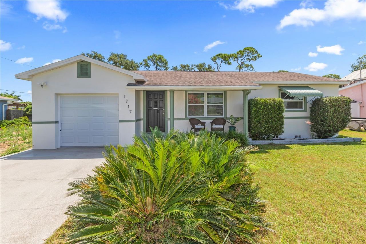 1717 Oxford Street N, Saint Petersburg, FL 33710 Photo