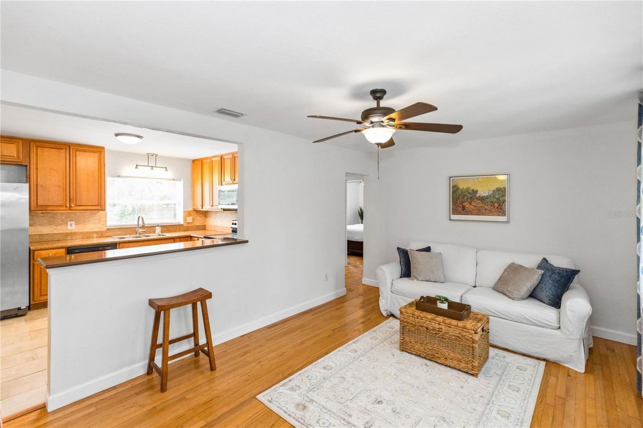 1717 Oxford Street N, Saint Petersburg, FL 33710 Photo