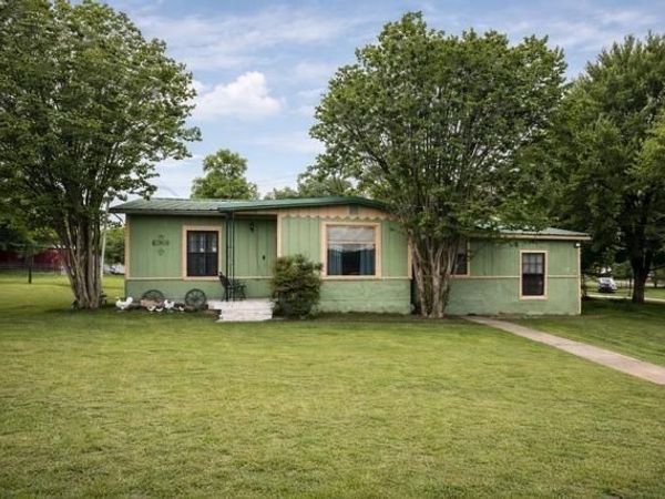 1271 Central Avenue, Newark, TX 76071