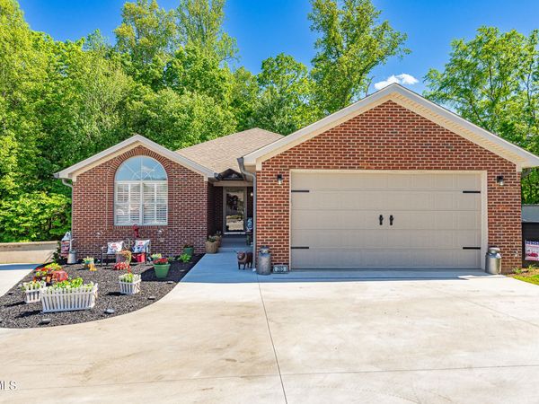 283 Crockett Drive, Church Hill, TN 37642