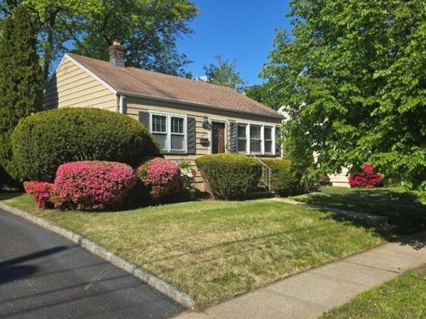 247 Albermarle St, Rahway, NJ 07065