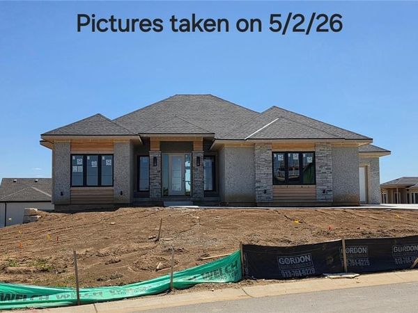 23905 W 112th Terrace, Olathe, KS 66061