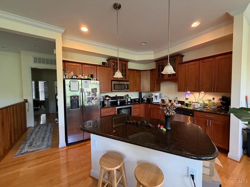 219 Stetson Street, Cincinnati, OH 45219 Photo 4