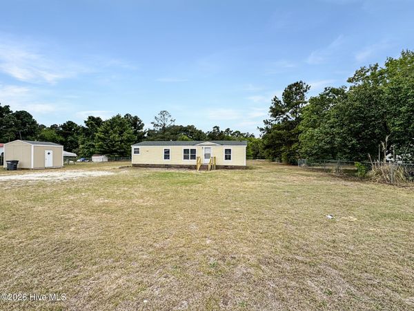 156 Countryside Drive, Aberdeen, NC 28315