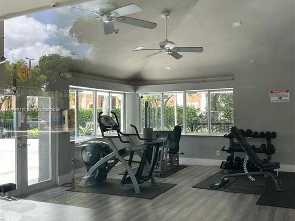 7160 NW 179th St , Unit 309, Hialeah, FL 33015