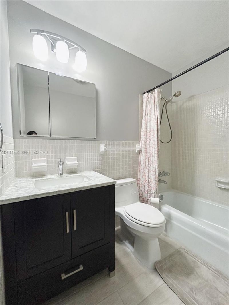 5840 NE 22nd Way , Unit 728, Fort Lauderdale, FL 33308 Photo