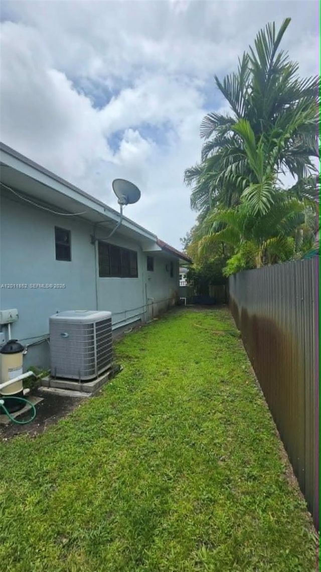 831 Wren Ave , Miami Springs, FL 33166 Photo