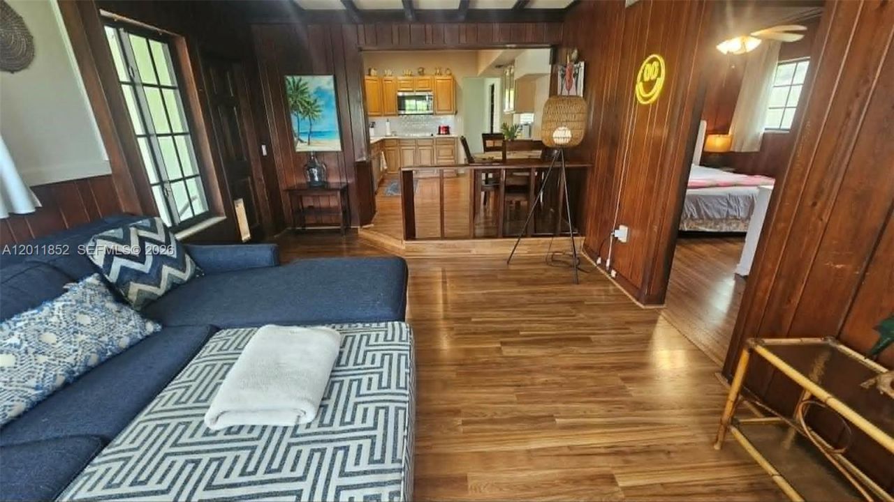 831 Wren Ave , Miami Springs, FL 33166 Photo