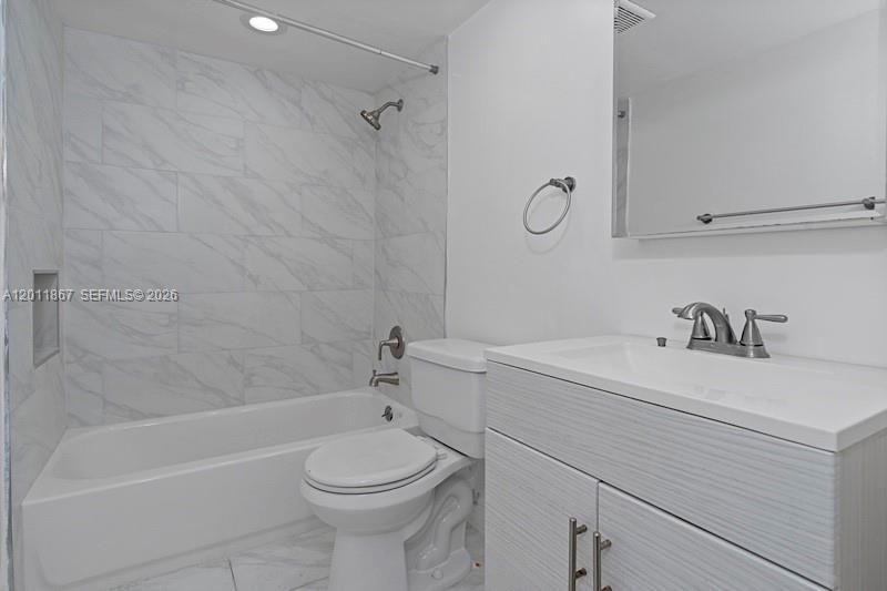 1408 W Meadows Cir W, Unit 1408, Boynton Beach, FL 33436 Photo