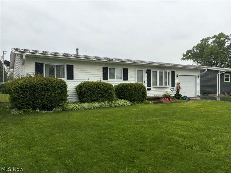 517 E 5th Street, West Lafayette, OH 43845 Photo 1