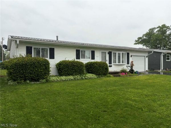 517 E 5th Street , West Lafayette, OH 43845