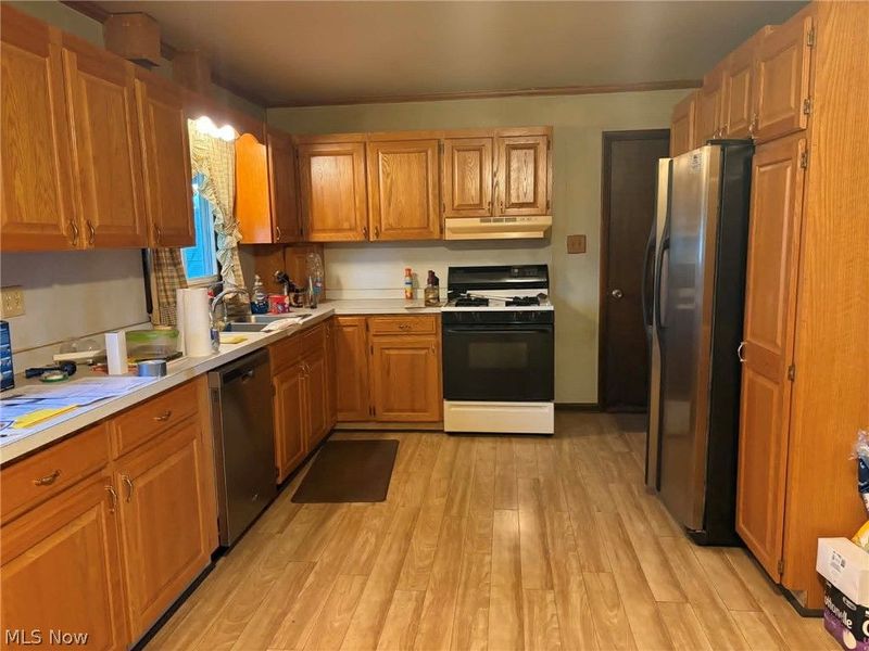 517 E 5th Street, West Lafayette, OH 43845 Photo 5